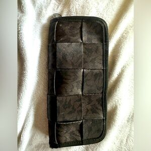 2010-2012 Harvey’s nightmare before Christmas wallet barely ever used